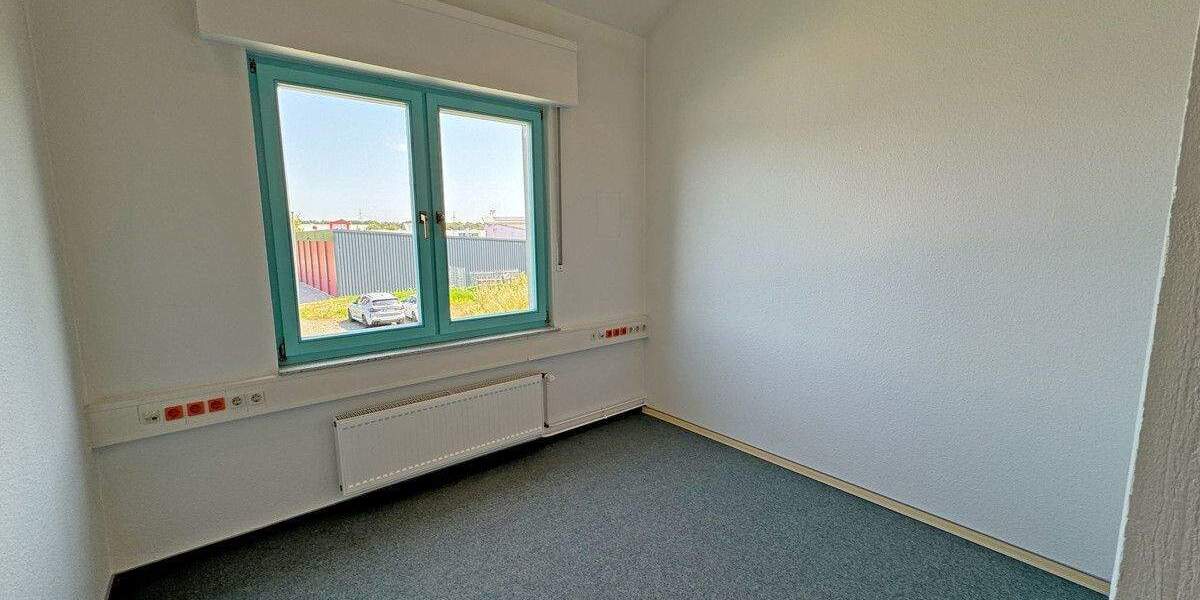 Gewerbeobjekt Voerde Holthausen - 7 Zimmer, 140 m&sup2;, 390.000&euro; | Angebot:25741548