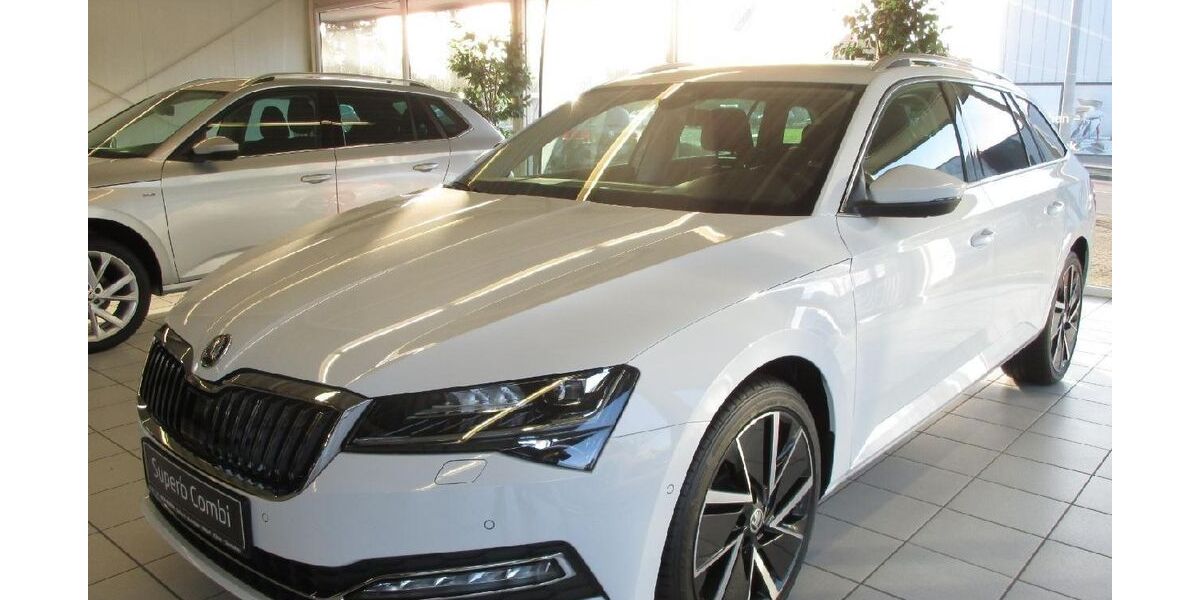Skoda Superb 27.300 km 38.490 &euro; Wesel 46485