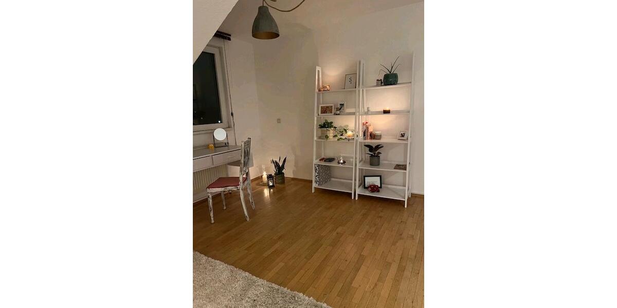 Dachgeschoßwohnung Wesel Fusternberg - 1.5 Zimmer, 35 m&sup2;, 450&euro; | Angebot:25907516