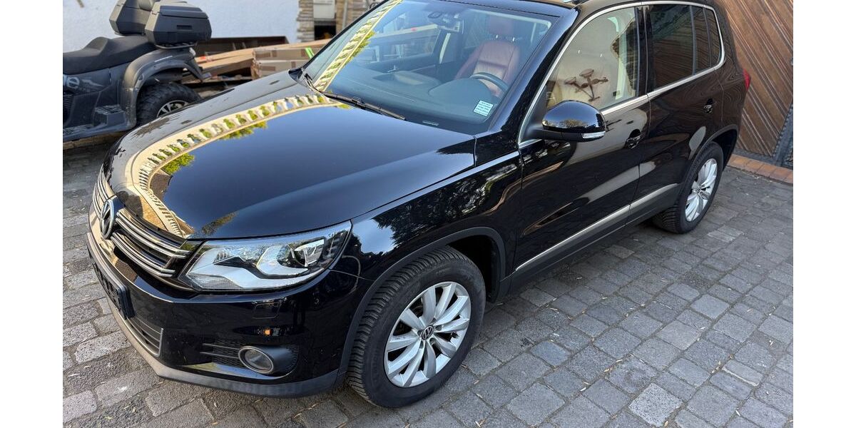 VW Tiguan 203.221 km 8.450 &euro; Neukirchen-Vluyn 47506