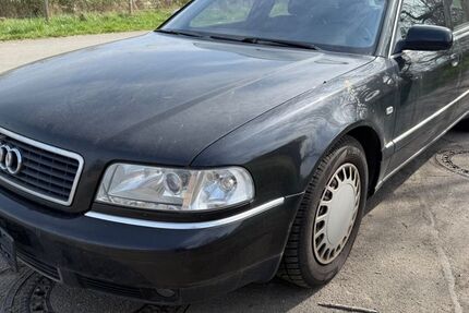 Audi A8 171.194 km 8.950 &euro; Wesel 46485