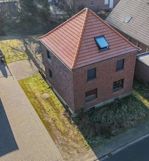 Einfamilienhaus Uedem-Keppeln Keppeln - 6 Zimmer, 125 m&sup2;, 250.000&euro; | Angebot:22589087
