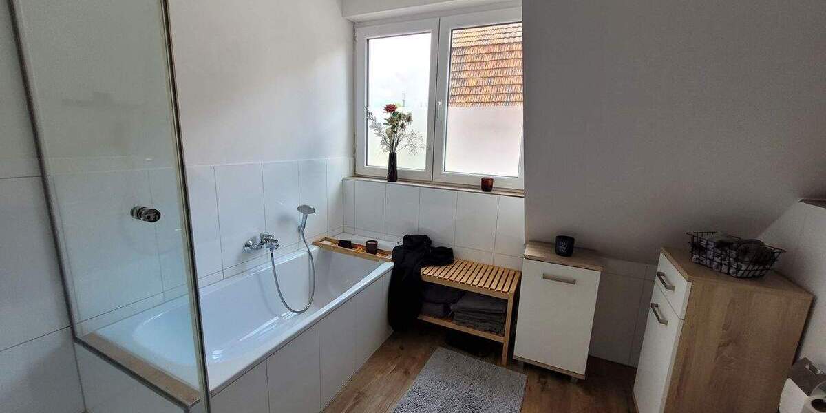 Etagenwohnung Rheinberg - 2 Zimmer, 75 m&sup2;, 900&euro; | Angebot:26684128