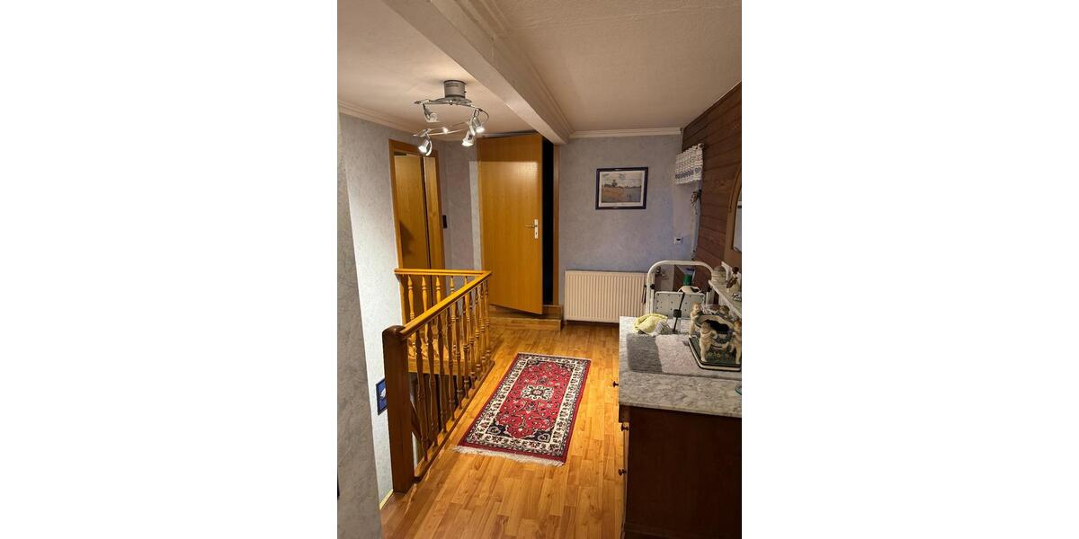 Einfamilienhaus Moers Schwafheim - 5.5 Zimmer, 132 m&sup2;, 1.000&euro; | Angebot:25905817