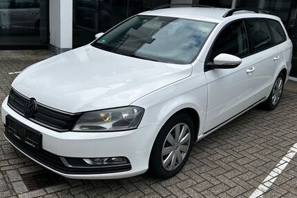 VW Passat Variant 300.000 km 2.950 &euro; Kamp Lintfort 47475