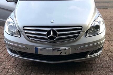 Mercedes-Benz B 200 107.748 km 5.555 &euro; Kamp-Lintfort 47475