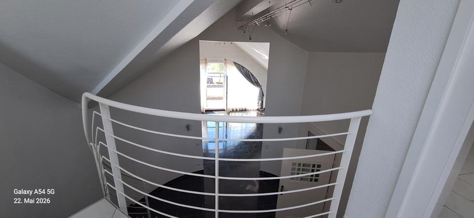 Etagenwohnung Bottrop Feldhausen - 5 Zimmer, 210 m&sup2;, 1.390&euro; | Angebot:26681795