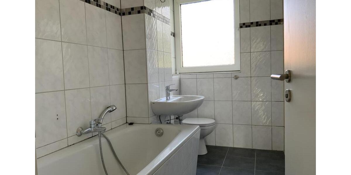 Erdgeschoßwohnung Gelsenkirchen Gelsenkirchen-Nord - 3 Zimmer, 67 m&sup2;, 489&euro; | Angebot:25988798