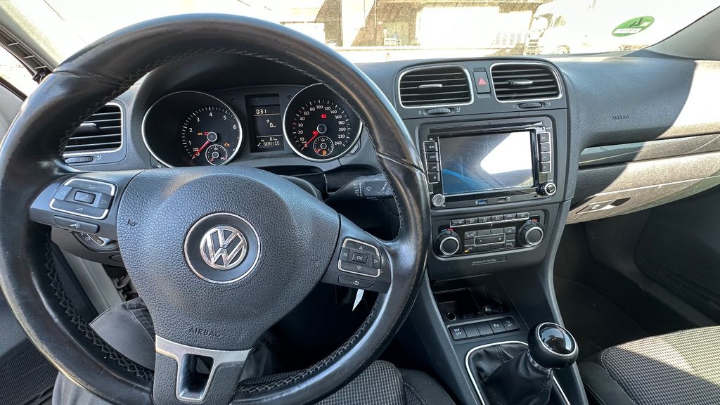 VW Golf 223.455 km 3.000 &euro; Duisburg 47055
