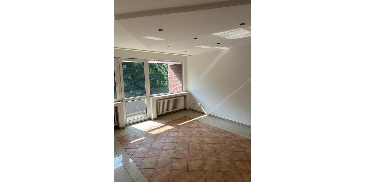 Etagenwohnung Duisburg Hamborn - 3 Zimmer, 74 m&sup2;, 560&euro; | Angebot:25853481