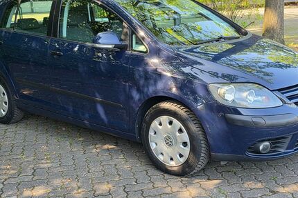 VW Golf 111.782 km 4.450 &euro; Dorsten 46282