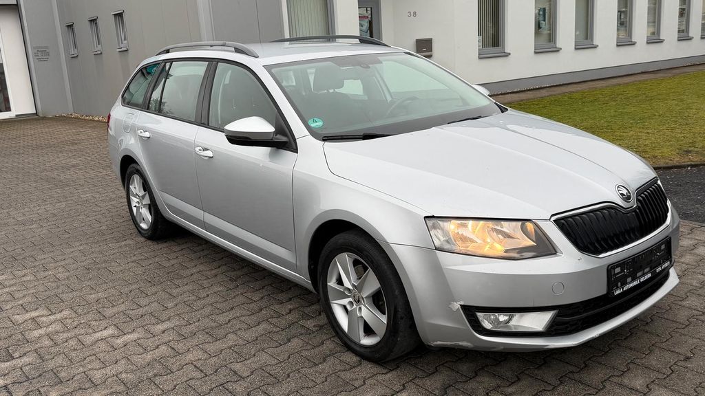 Skoda Octavia 293.000 km 4.500 &euro; GELDERN 47608