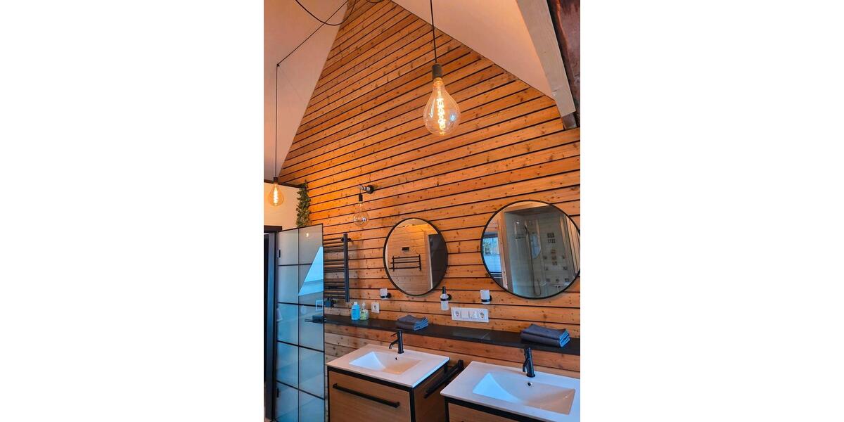 Reihenhaus Weeze - 10 Zimmer, 240 m&sup2;, 690.000&euro; | Angebot:25982488