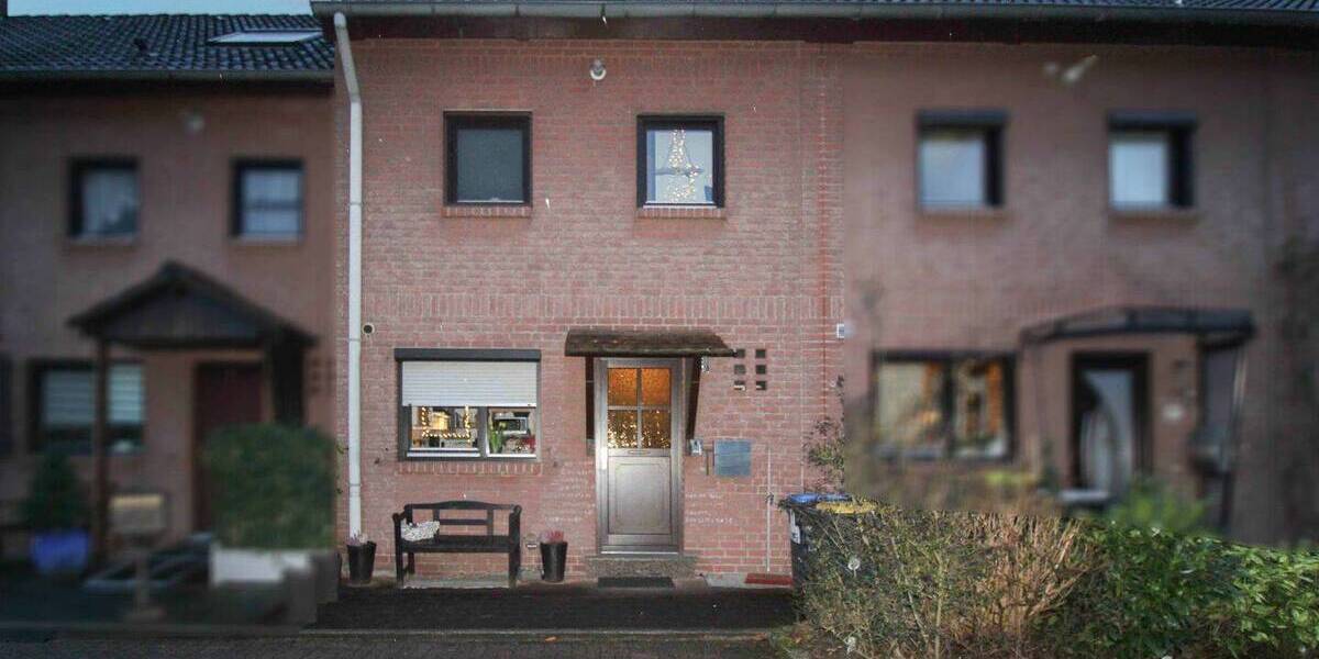 Reihenmittelhaus Duisburg Neumühl - 4 Zimmer, 110 m&sup2;, 255.000&euro; | Angebot:25997202