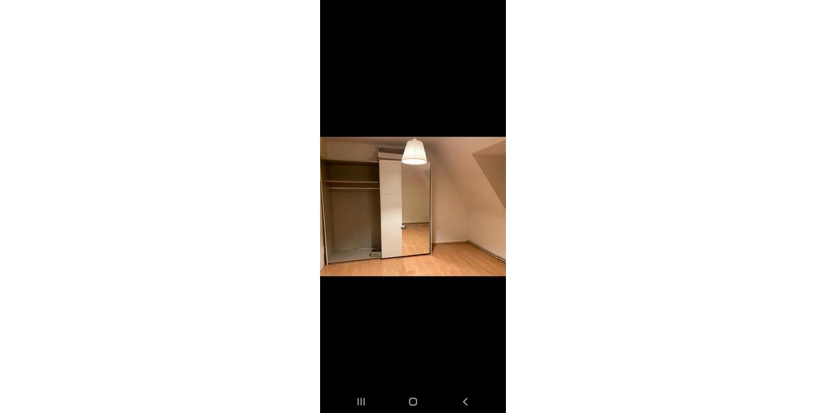 Dachgeschoßwohnung Oberhausen Rothebusch - 2 Zimmer, 53 m&sup2;, 450&euro; | Angebot:26611421