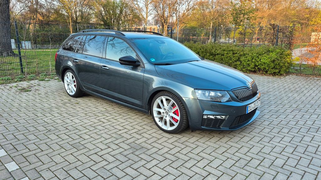 Skoda Octavia 112.000 km 15.900 &euro; Duisburg 47059