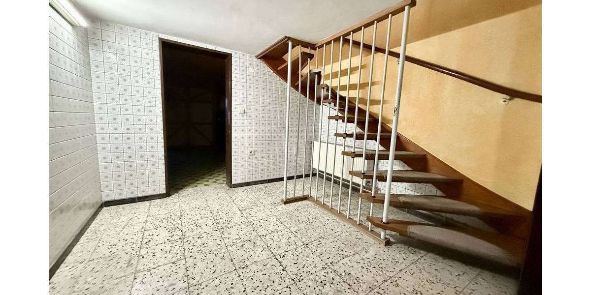 Reihenmittelhaus Gladbeck Mitte - 5 Zimmer, 113 m&sup2;, 300.000&euro; | Angebot:26627561