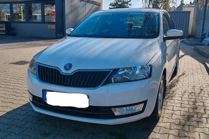 Skoda Rapid 152.000 km 6.900 &euro; Oberhausen 46045