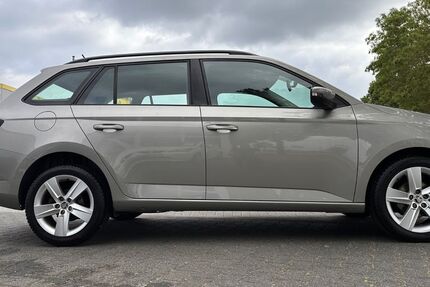 Skoda Fabia 103.500 km 9.899 &euro; Kevelaer 47623