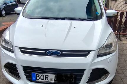 Ford Kuga 127.000 km 9.199 &euro; Borken 46325