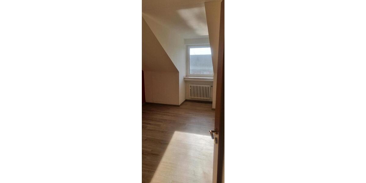 Dachgeschoßwohnung Dorsten Alt-Wulfen - 2 Zimmer, 75 m&sup2;, 655&euro; | Angebot:26623787