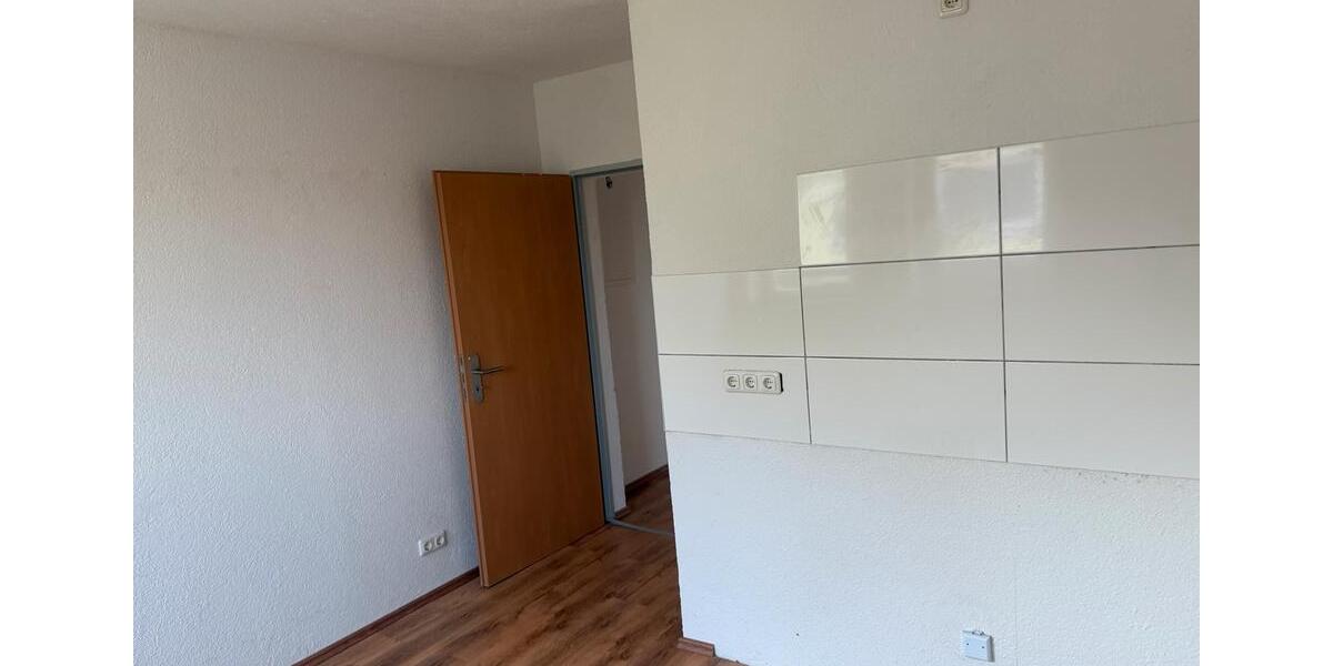 Dachgeschoßwohnung Duisburg Rheinhausen - 2 Zimmer, 50 m&sup2;, 685&euro; | Angebot:26652881