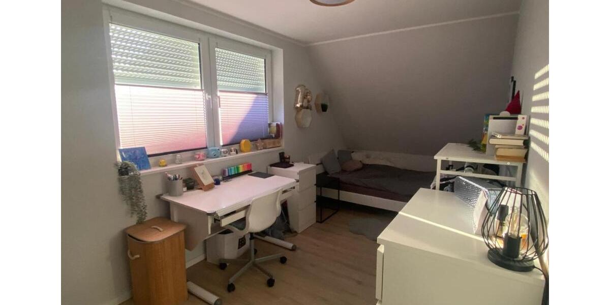 Dachgeschoßwohnung Bocholt Stenern - 4 Zimmer, 110 m&sup2;, 1.380&euro; | Angebot:25822571