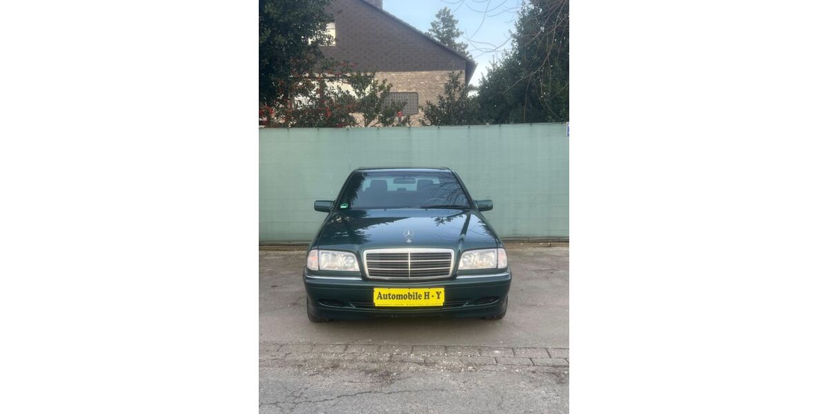 Mercedes-Benz C 240 95.000 km 6.500 &euro; Bottrop 46238