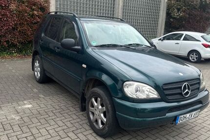 Mercedes-Benz ML 320 277.000 km 3.500 &euro; Heiden 46359