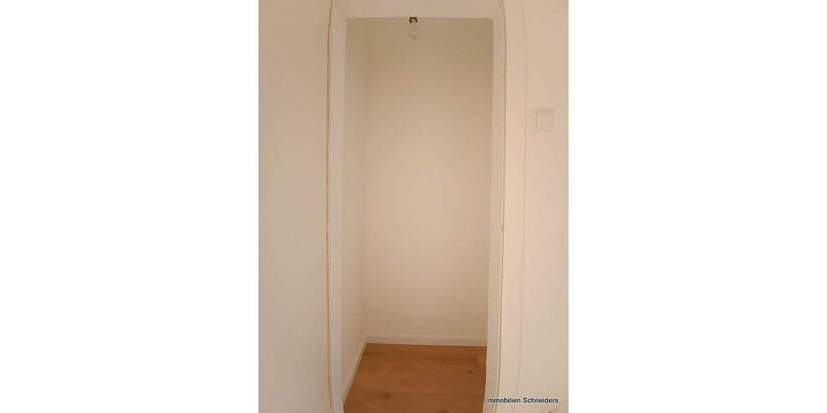 Etagenwohnung Duisburg Untermeiderich - 2 Zimmer, 61 m&sup2;, 500&euro; | Angebot:26106534