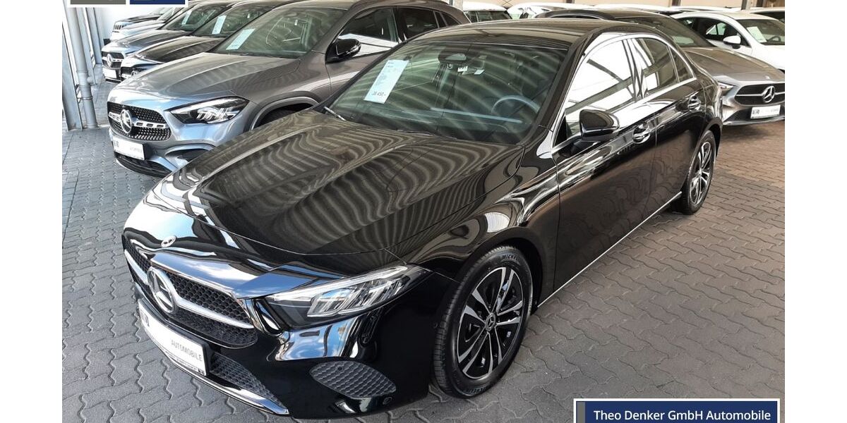 Mercedes-Benz A 180 9.529 km 28.450 &euro; Bocholt 46395