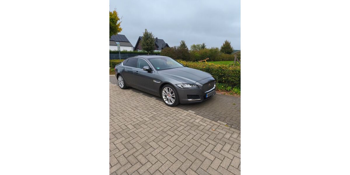 Jaguar XF 102.000 km 15.000 &euro; Dorsten 46286