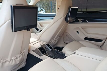 Porsche Panamera 93.000 km 41.990 &euro; Hünxe 46569