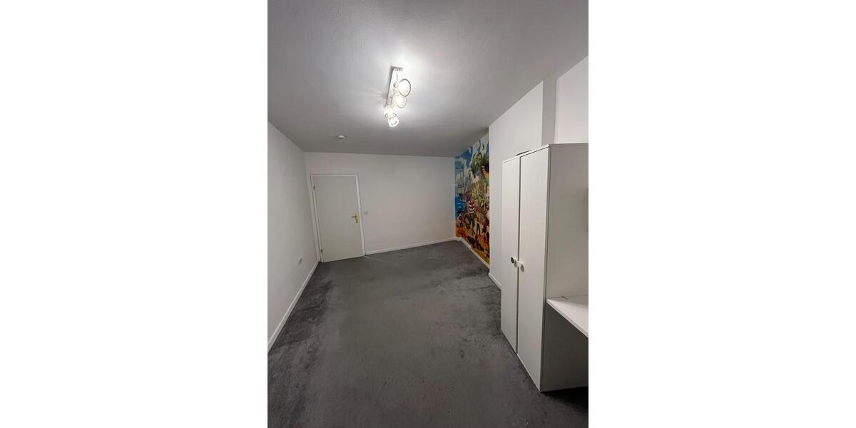 Etagenwohnung Duisburg Duisburg-Mitte - 3 Zimmer, 80 m&sup2;, 1.300&euro; | Angebot:25571232