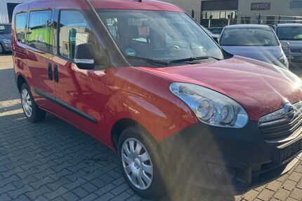 Opel Combo 95.000 km 6.480 &euro; XANTEN 46509