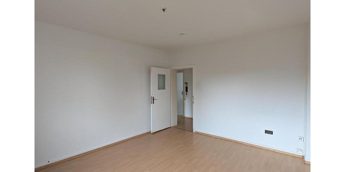 Etagenwohnung Duisburg Hamborn - 5 Zimmer, 95 m&sup2;, 749&euro; | Angebot:25743427