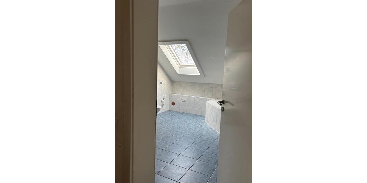 Etagenwohnung Rees - 7 Zimmer, 120 m&sup2;, 1.020&euro; | Angebot:24741288