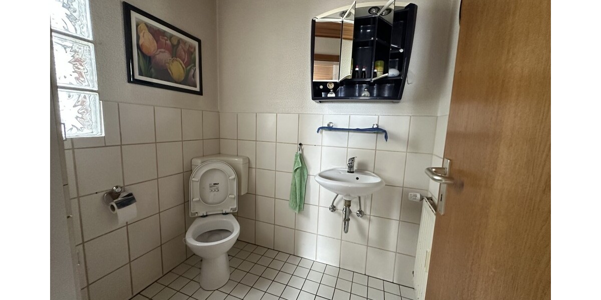 Kapitalanlage oder Eigenheim – modernisiertes Reihenmittelhaus mit PV-Anlage - Reihenmittelhaus Weeze | Angebot:26507184