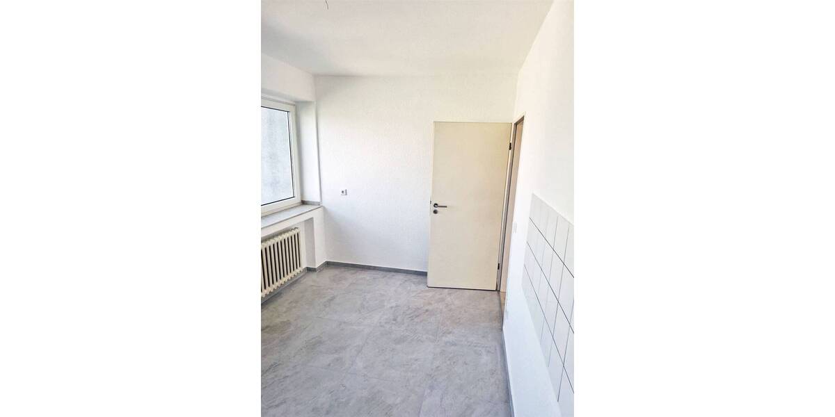 Etagenwohnung Dinslaken Innenstadt - 3 Zimmer, 95 m&sup2;, 630&euro; | Angebot:26331741