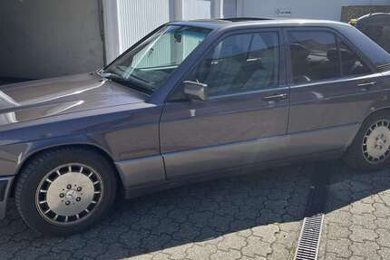 Mercedes-Benz 190 229.000 km 8.950 &euro; Moers, Stadt 47443