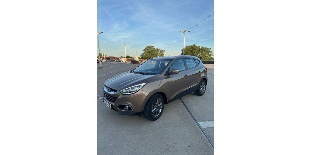 Hyundai ix35 137.000 km 8.250 &euro; Moers 47445