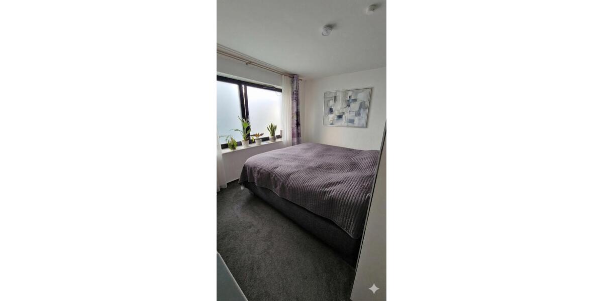Einfamilienhaus Wesel - 8 Zimmer, 200 m&sup2;, 2.950&euro; | Angebot:26595947