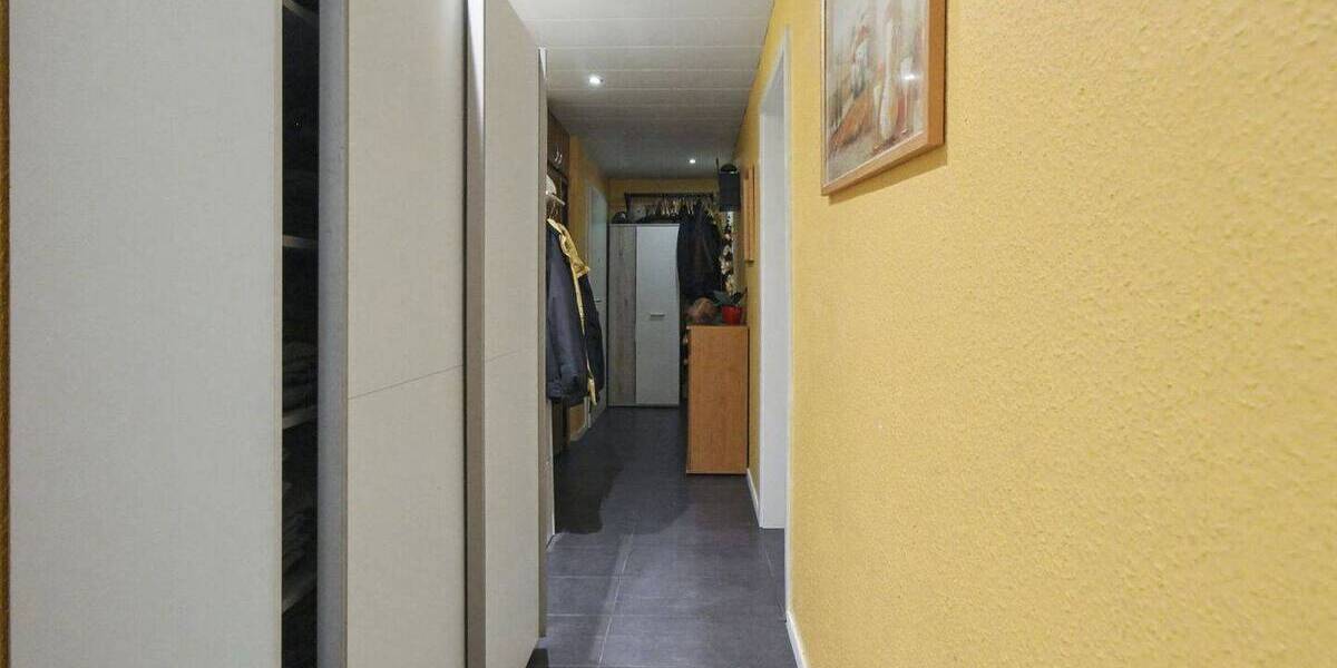 Etagenwohnung Kamp-Lintfort Geisbruch - 4 Zimmer, 93 m&sup2;, 180.000&euro; | Angebot:25911351