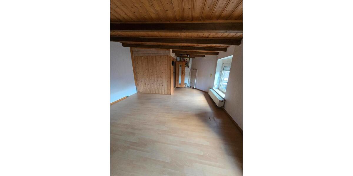 Erdgeschoßwohnung Duisburg Hamborn - 5 Zimmer, 166 m&sup2;, 175.000&euro; | Angebot:26480561