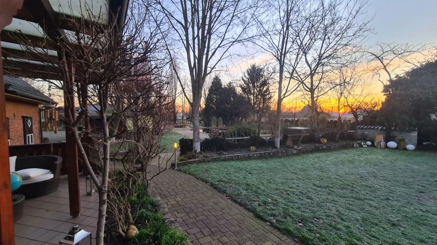 Provisionsfrei* solider Resthof 3 ETW Pool Sauna Garagen Toplage - Gewerbeobjekt Rees | Angebot:25167471