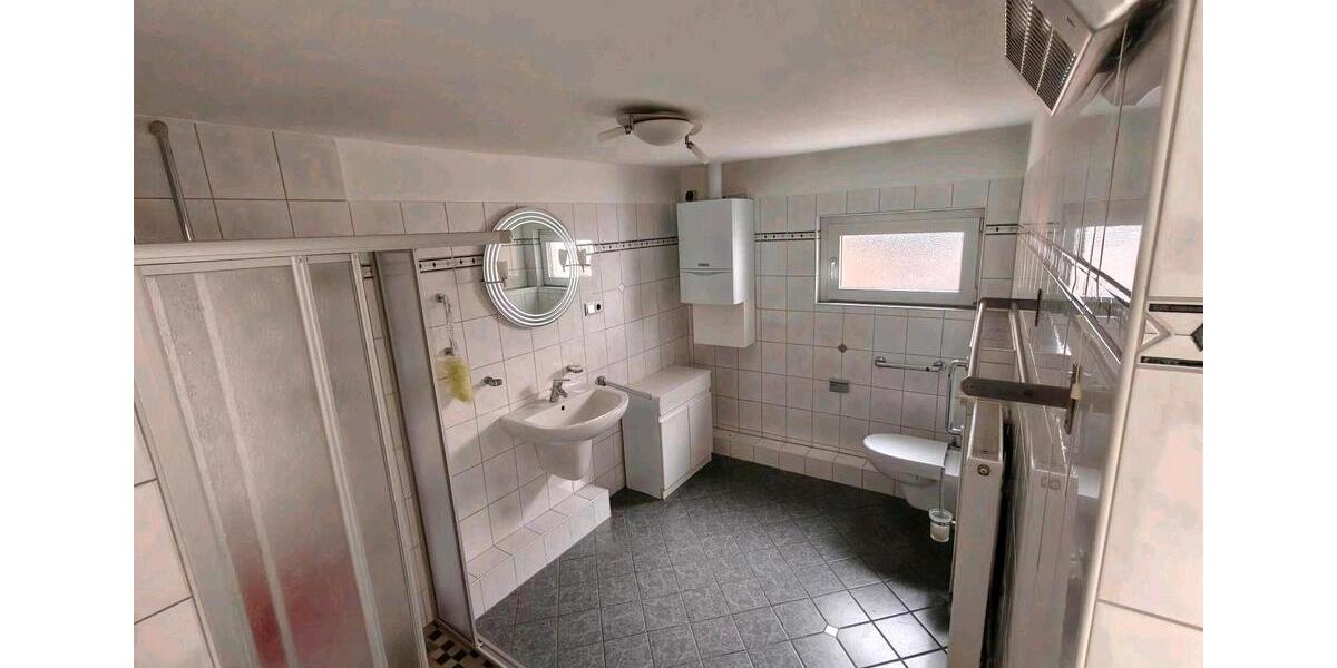 Erdgeschoßwohnung Duisburg Essenberg - 3 Zimmer, 89 m&sup2;, 715&euro; | Angebot:26613519