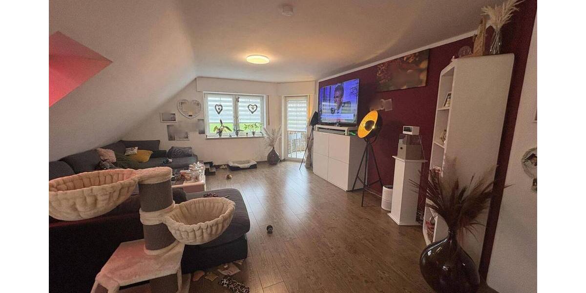 Etagenwohnung Moers Kapellen-Mitte - 3 Zimmer, 110 m&sup2;, 299.000&euro; | Angebot:26092484