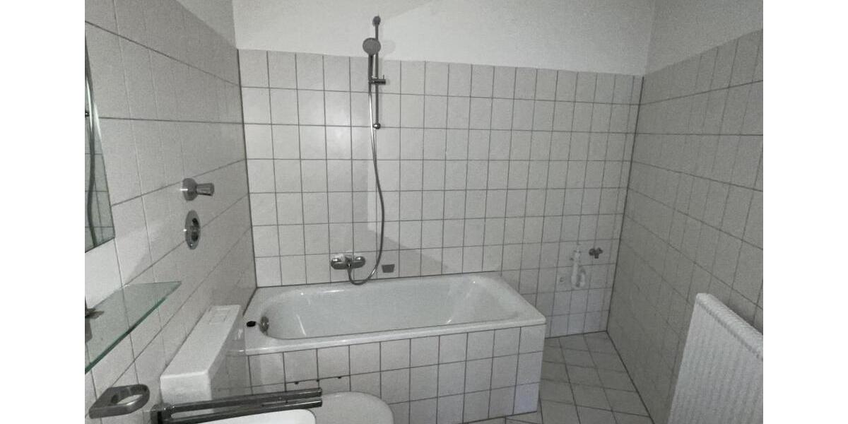 Etagenwohnung Duisburg Beeck - 2 Zimmer, 63 m&sup2;, 489&euro; | Angebot:25857600