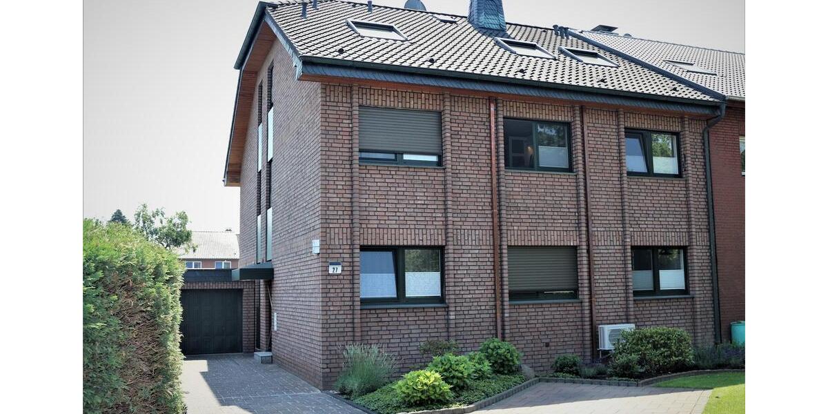 Dachgeschoßwohnung Dinslaken Lohberg - 2.5 Zimmer, 76 m&sup2;, 730&euro; | Angebot:26633965