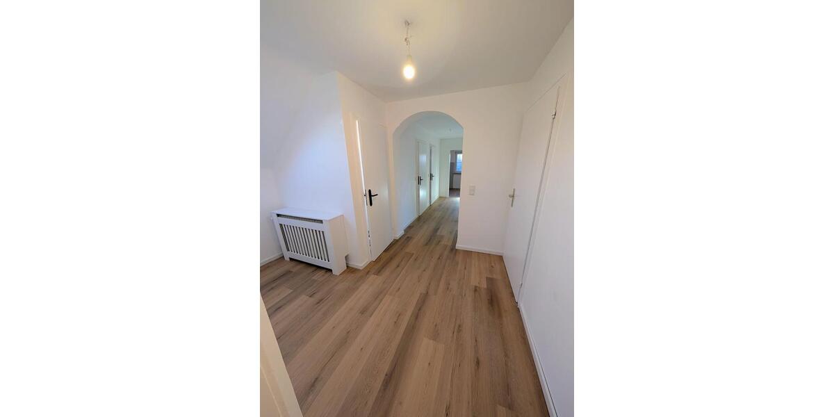 Dachgeschoßwohnung Wesel Bislich - 3 Zimmer, 72 m&sup2;, 116.000&euro; | Angebot:25649505